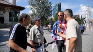 “Presidenti Trump më ka kërkuar të bëj foto me të”, shqiptarët debat për zgjedhjet në Amerikë