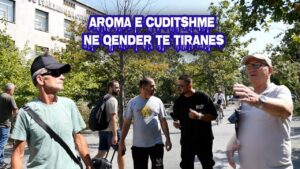 Rruga më e frekuentuar e turistëve / Qytetaret ankohen për aromën e çuditshme në qendër të Tiranës