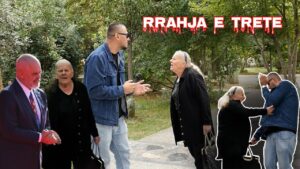 Rikthehet fuqishëm Këzja! / “Hera e tretë që të rrah”, fansja e Ramës rreh gazetarin dhe qytetarët